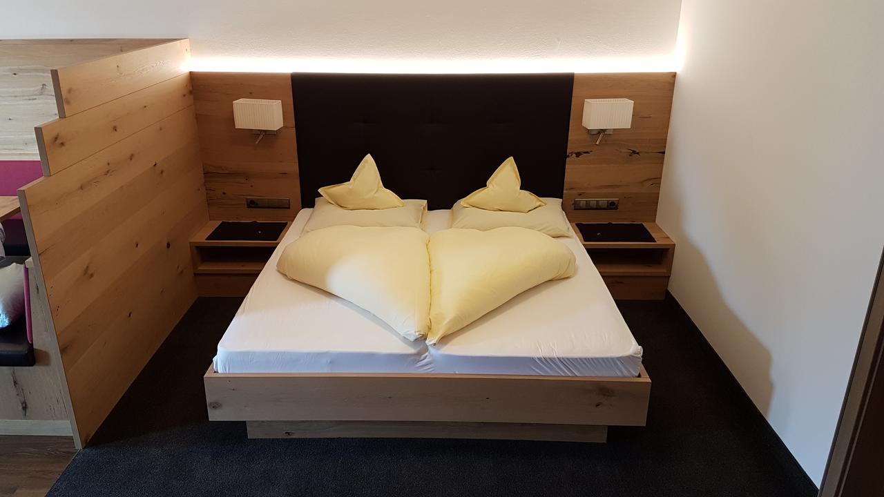 Residence Krone Schenna Ngoại thất bức ảnh