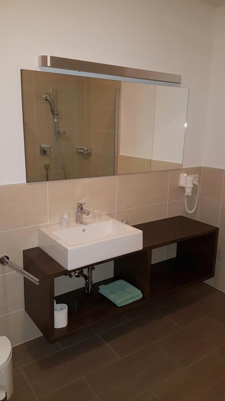 Residence Krone Schenna Ngoại thất bức ảnh