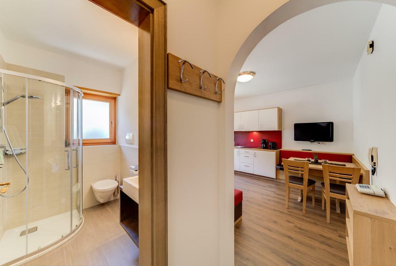 Residence Krone Schenna Ngoại thất bức ảnh