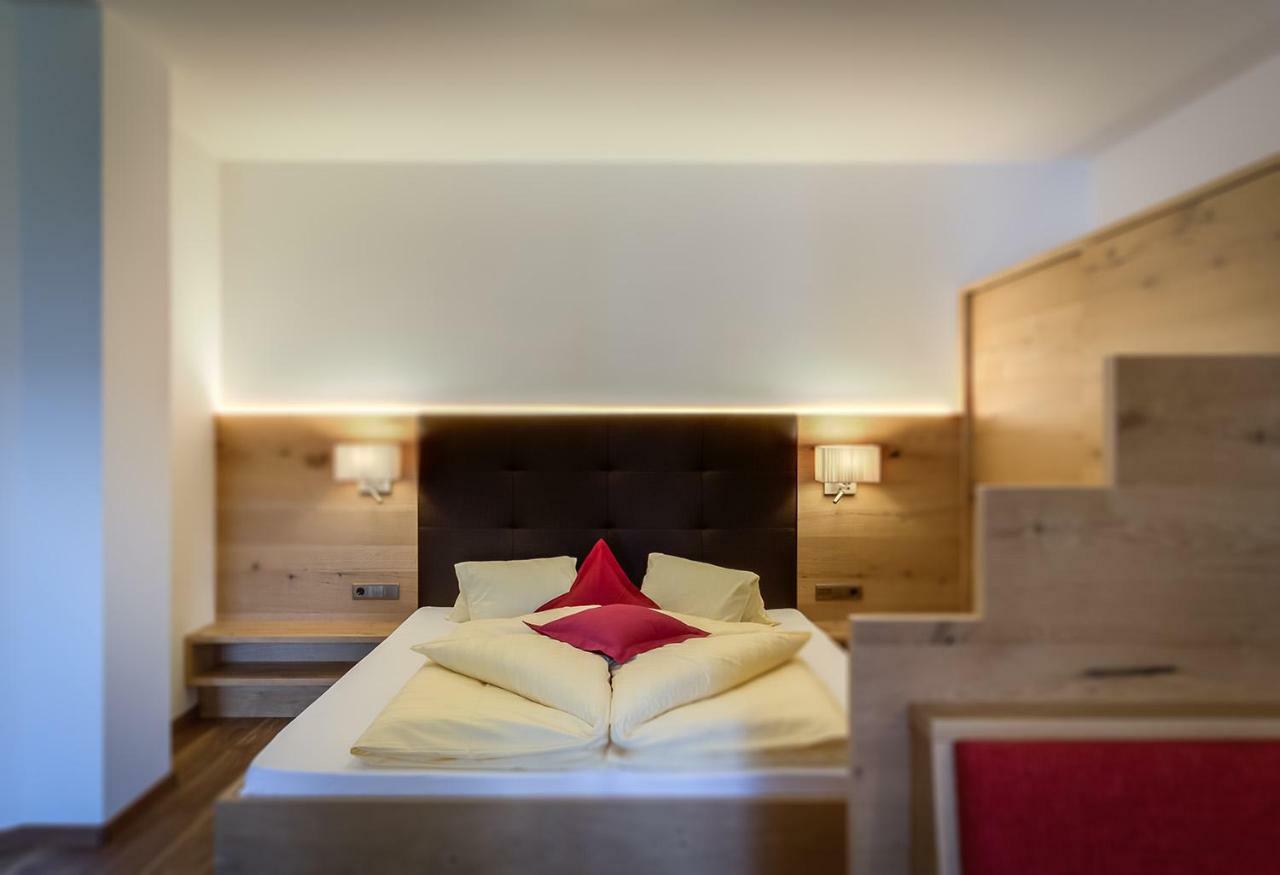 Residence Krone Schenna Ngoại thất bức ảnh