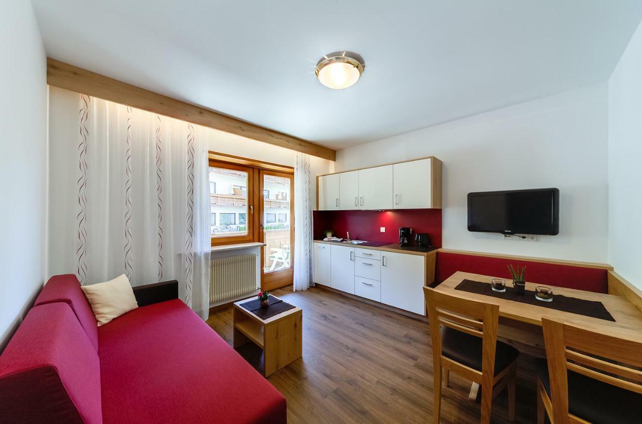 Residence Krone Schenna Ngoại thất bức ảnh