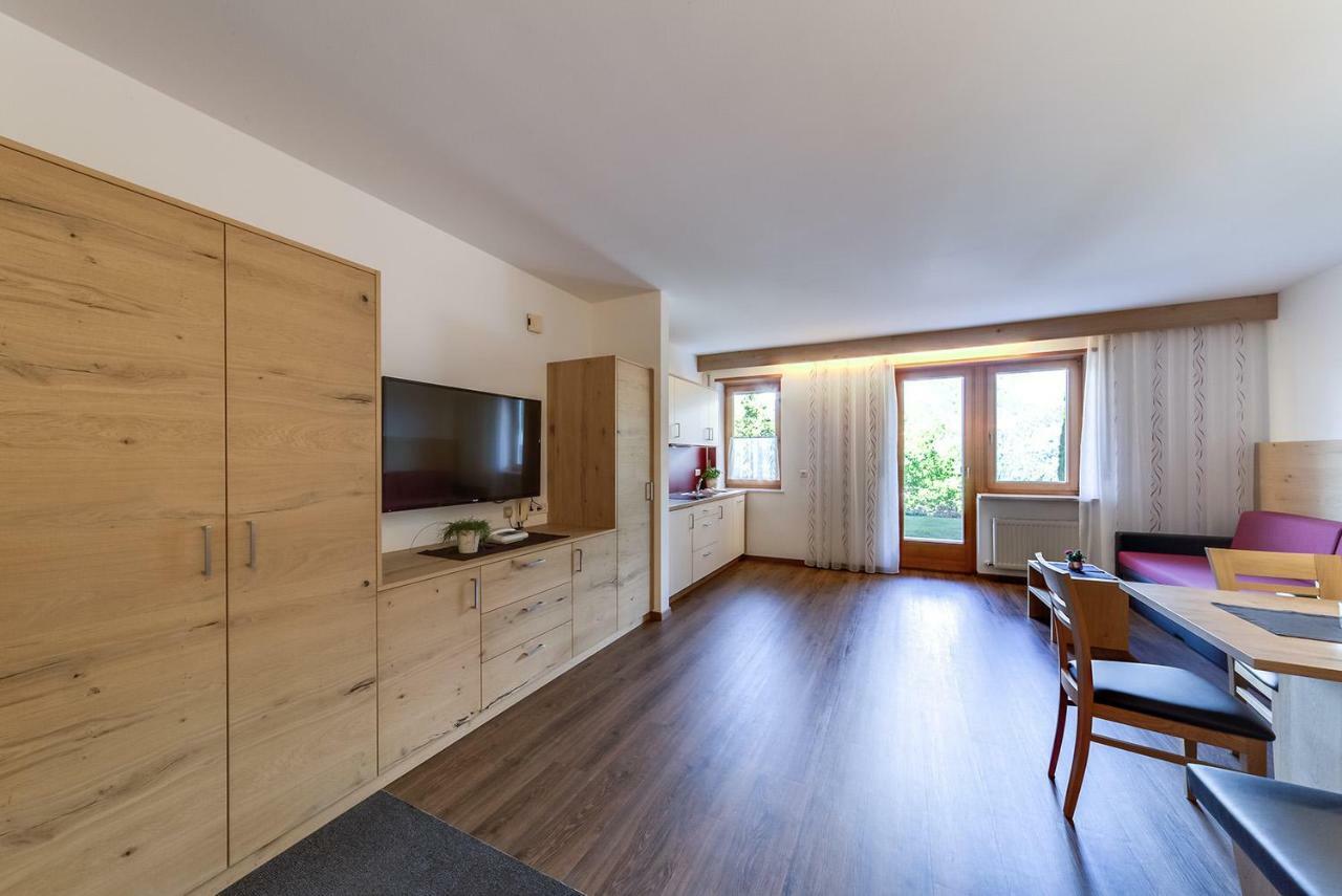 Residence Krone Schenna Ngoại thất bức ảnh