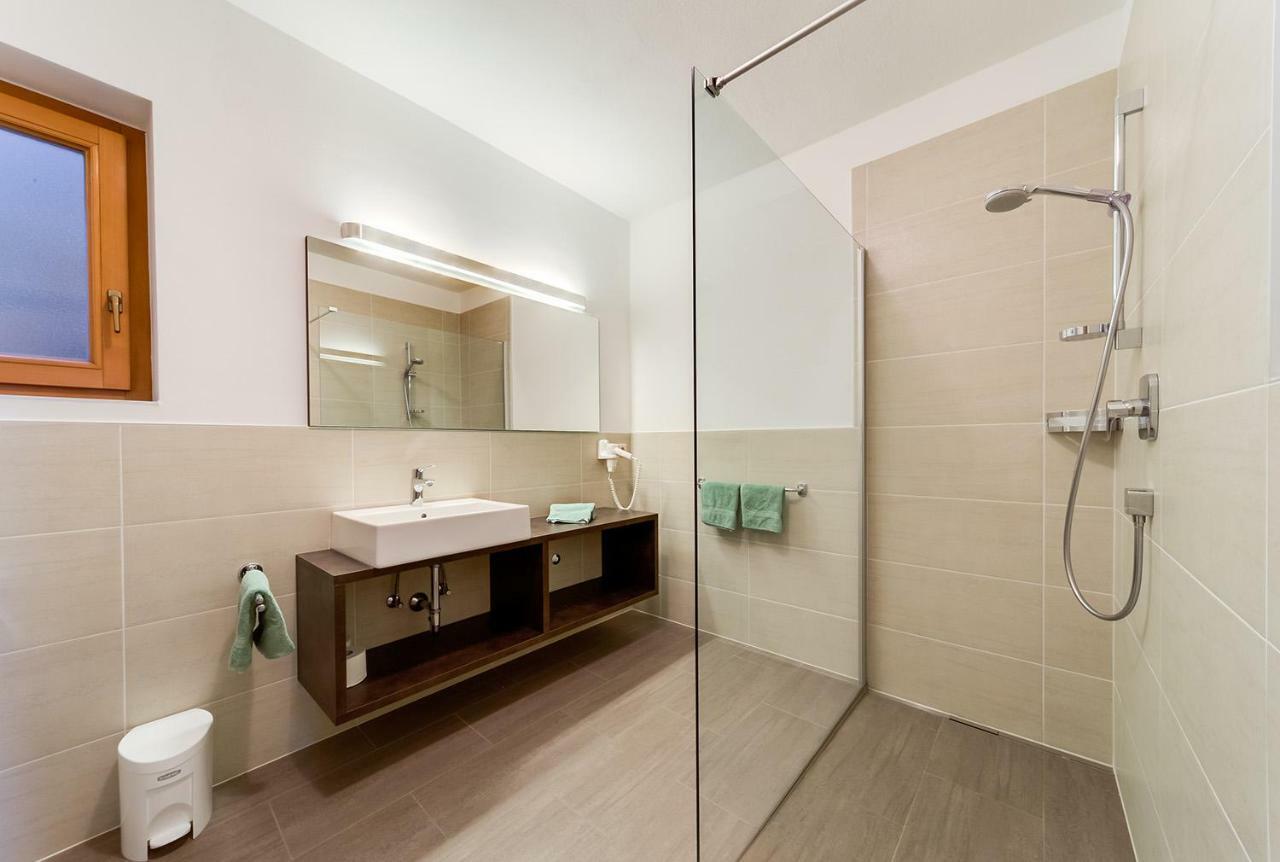 Residence Krone Schenna Ngoại thất bức ảnh
